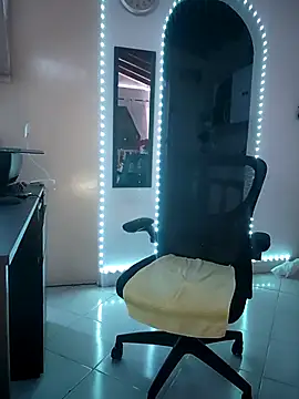 Snapshot of AbbyBaker222 chatting on September 22, 2025, 6:04 am AbbyBaker222 online show from September 22, 2025, 6:04 am