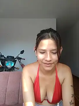 Snapshot of FerneyManti chatting on May 4, 2026, 12:56 pm FerneyManti online show from May 4, 2026, 12:56 pm