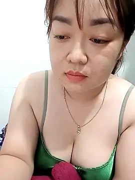 VyOanh2K online show from February 17, 2025, 2:26 pm