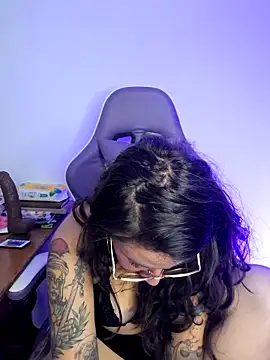 Aria Bennett21 online show from March 27, 2026, 2:28 am