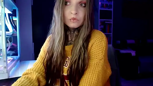 Snapshot of InesGold chatting on February 25, 2025, 10:29 pm InesGold online show from February 25, 2025, 10:29 pm