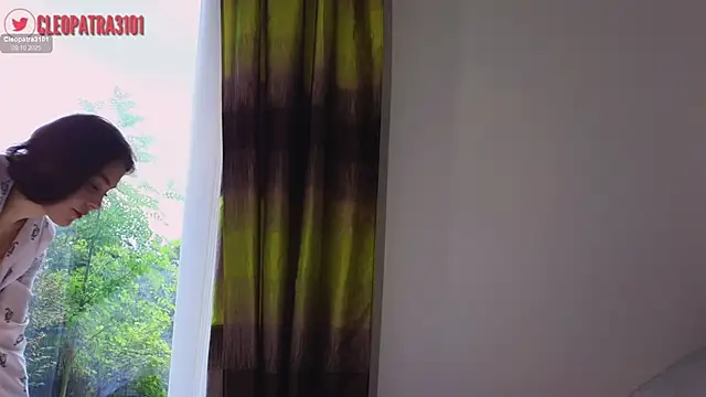 Cleopatra3101 online show from October 9, 2025, 9:29 am