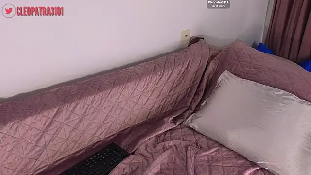 Cleopatra3101 online show from November 26, 2025, 5:19 am