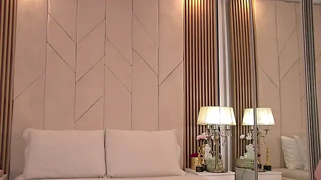 Snapshot of Blanche_Summer chatting on January 24, 2025, 11:37 am Blanche Summer online show from January 24, 2025, 11:37 am