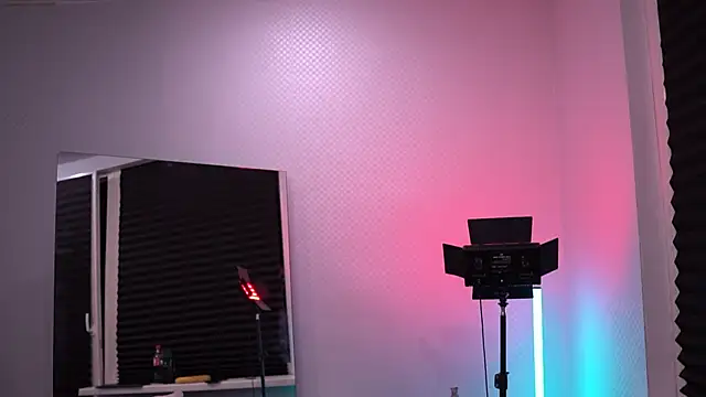 Bruno Banani online show from October 27, 2025, 5:50 pm