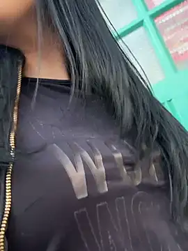 Sara luna  online show from January 15, 2025, 10:46 pm