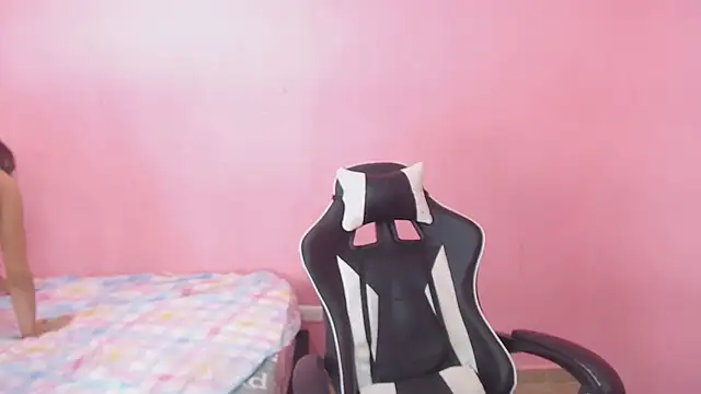 Snapshot of DEMI_LEED chatting on February 3, 2025, 11:20 am DEMI LEED online show from February 3, 2025, 11:20 am