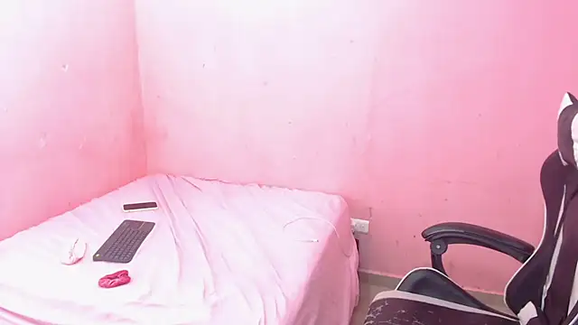 Snapshot of DEMI_LEED chatting on February 11, 2025, 9:14 pm DEMI LEED online show from February 11, 2025, 9:14 pm