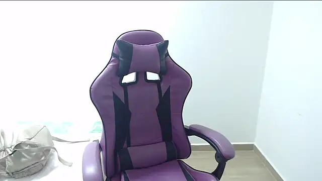 Snapshot of DEMI_LEED chatting on March 3, 2025, 12:16 pm DEMI LEED online show from March 3, 2025, 12:16 pm