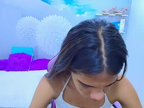 Snapshot of DEMI_LEED chatting on September 15, 2025, 11:43 am DEMI LEED online show from September 15, 2025, 11:43 am