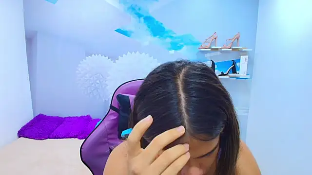 Snapshot of DEMI_LEED chatting on September 18, 2025, 1:13 pm DEMI LEED online show from September 18, 2025, 1:13 pm