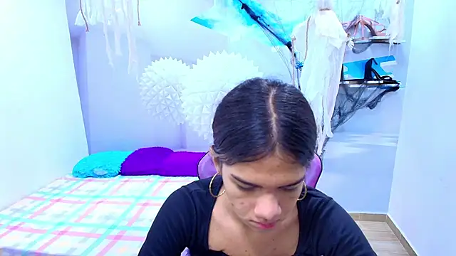 Snapshot of DEMI_LEED chatting on October 24, 2025, 11:06 am DEMI LEED online show from October 24, 2025, 11:06 am