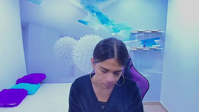 Snapshot of DEMI_LEED chatting on November 6, 2025, 1:23 pm DEMI LEED online show from November 6, 2025, 1:23 pm