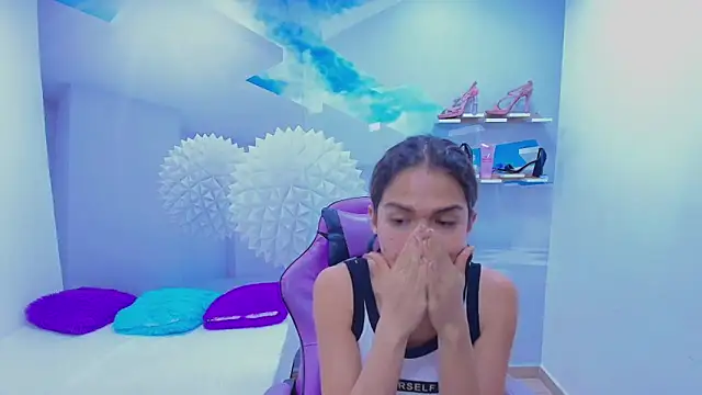 Snapshot of DEMI_LEED chatting on November 12, 2025, 12:05 pm DEMI LEED online show from November 12, 2025, 12:05 pm