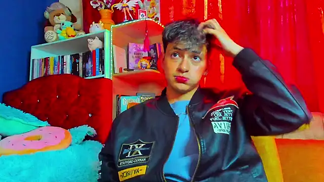 GabyThoms online show from February 26, 2025, 8:00 pm