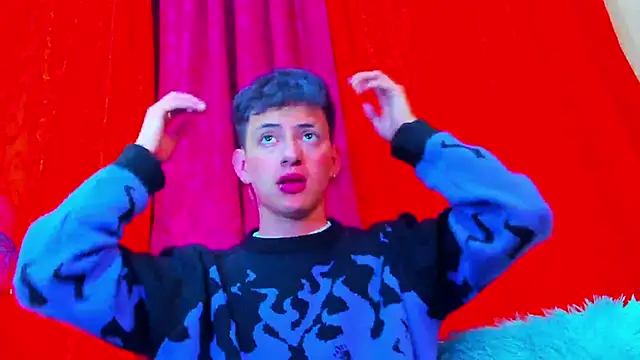 GabyThoms online show from March 20, 2025, 8:42 am