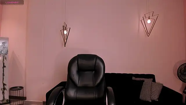 AbbyDalton online show from November 20, 2025, 6:18 pm