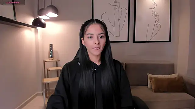 HannahJamesX online show from March 3, 2025, 5:39 pm