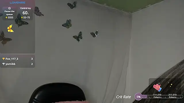 milysauria1 online show from February 26, 2025, 3:19 pm