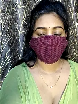 Snapshot of Monalisha_G chatting on June 4, 2026, 3:40 pm Monalisha G online show from June 4, 2026, 3:40 pm
