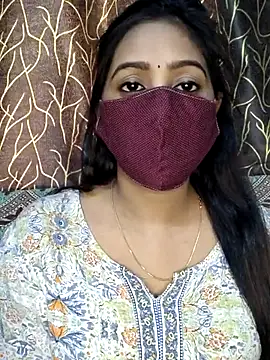 Snapshot of Monalisha_G chatting on July 2, 2026, 8:42 am Monalisha G online show from July 2, 2026, 8:42 am