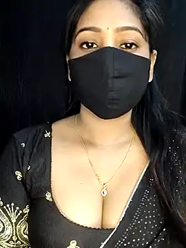 Snapshot of Monalisha_G chatting on July 31, 2026, 5:45 pm Monalisha G online show from July 31, 2026, 5:45 pm