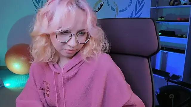 JasmineMilko online show from February 7, 2025, 8:11 am