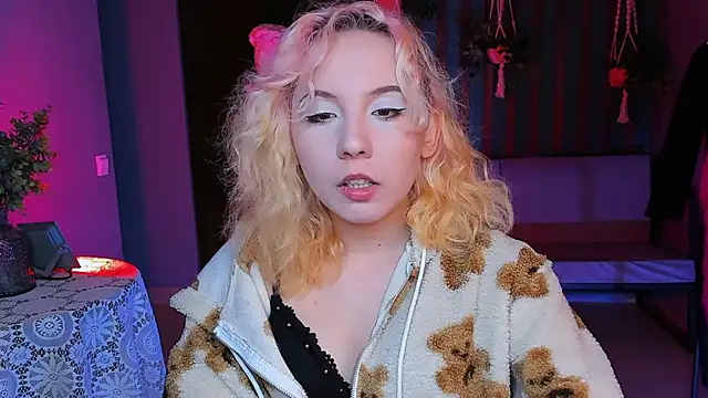 JasmineMilko online show from February 23, 2025, 5:01 am