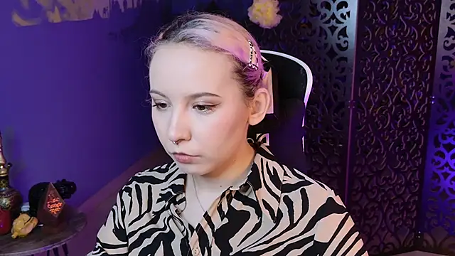 JasmineMilko online show from March 16, 2025, 5:03 am