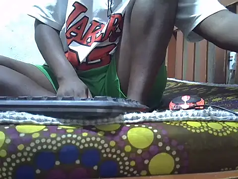 sexyblackya online show from February 15, 2026, 5:48 am