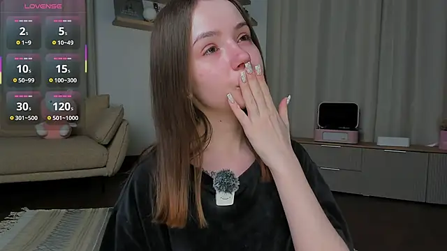 DominikaElis online show from May 15, 2026, 7:32 pm