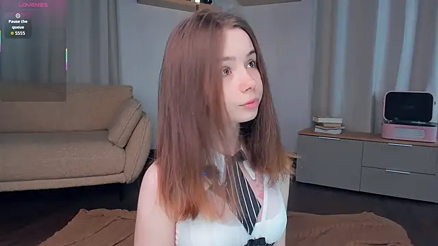 Snapshot of DominikaElis chatting on June 6, 2026, 9:19 pm DominikaElis online show from June 6, 2026, 9:19 pm