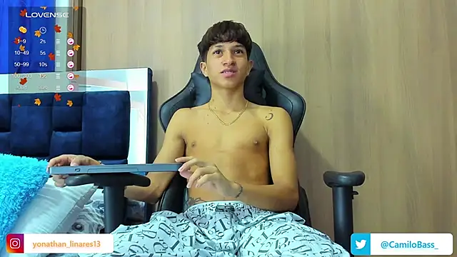  CamiloBass online show from February 8, 2025, 1:11 am