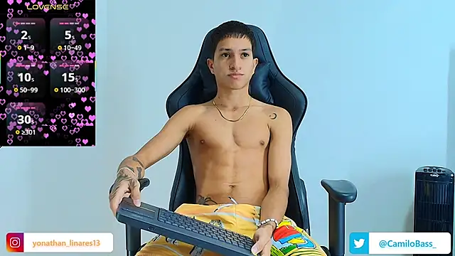  CamiloBass online show from October 13, 2025, 7:47 pm