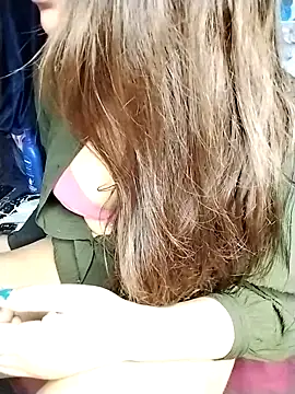 sexylaya2 online show from April 6, 2026, 2:53 am