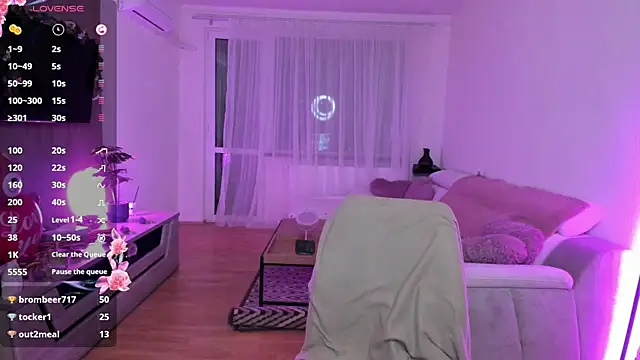 GabrielaLove  online show from February 7, 2025, 11:55 pm