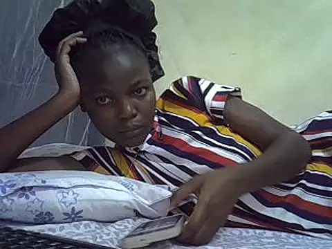 pretty vivy online show from January 12, 2025, 4:42 am