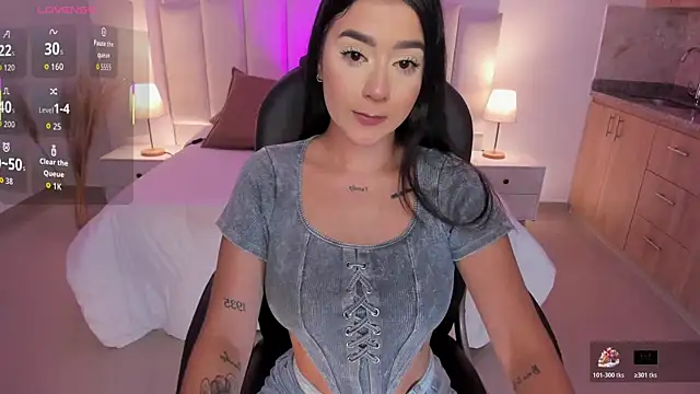 amelie jhons online show from November 7, 2025, 8:31 pm