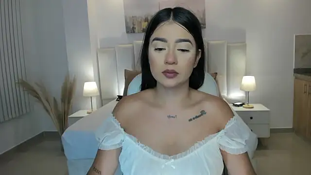 amelie jhons online show from February 18, 2026, 11:44 pm