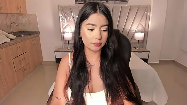 amelie jhons online show from March 28, 2026, 1:49 am