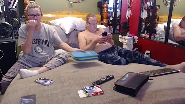 smallandyummy online show from November 30, 2025, 7:45 am