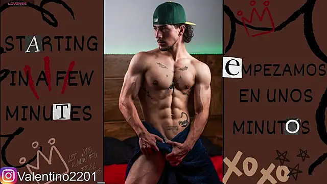 Snapshot of Valentino_Xander chatting on June 11, 2026, 11:47 pm Valentino Xander online show from June 11, 2026, 11:47 pm