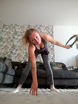 cassiehotsexy online show from September 26, 2025, 8:07 am