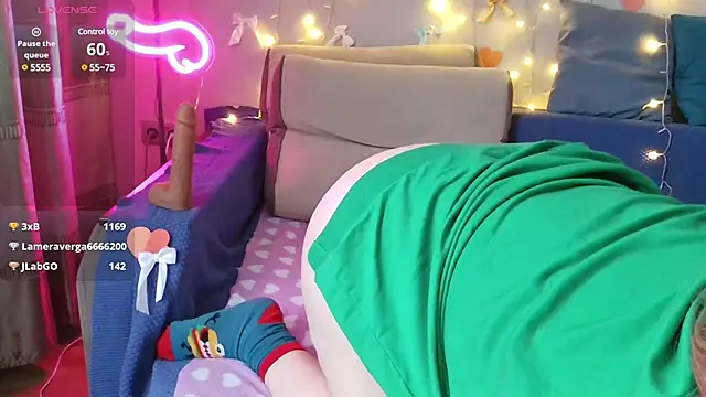 MilaaMilaa online show from February 13, 2025, 3:18 am