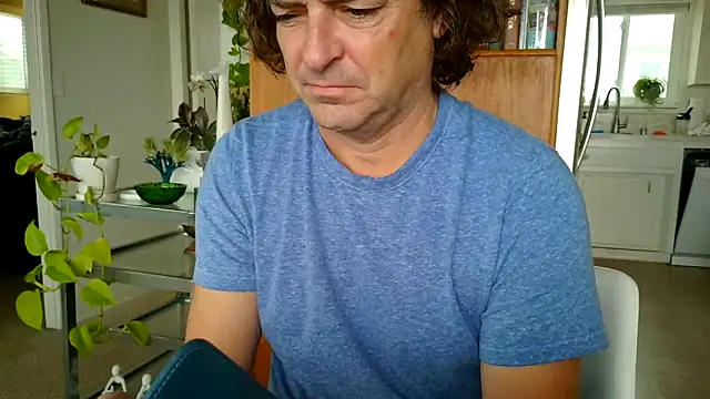 costanza7070 online show from February 25, 2025, 6:20 pm