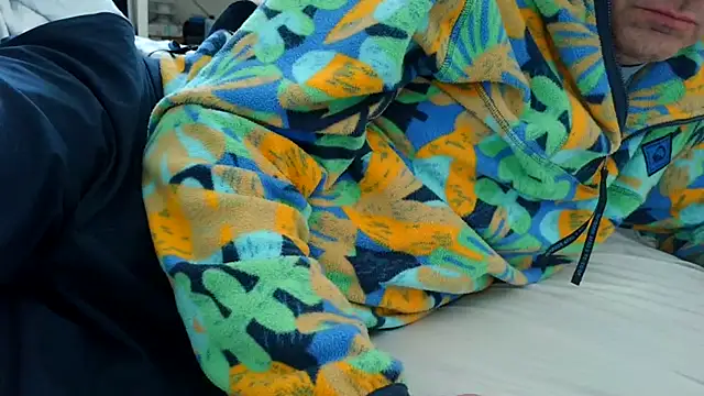 costanza7070 online show from March 18, 2025, 4:37 pm