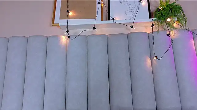 EngelStone online show from October 21, 2025, 7:47 pm