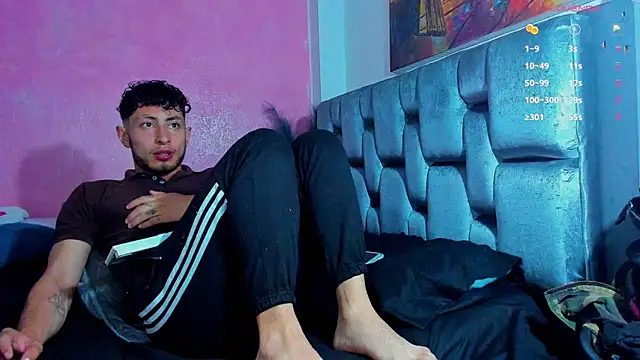 Piggy Eddy online show from March 23, 2025, 1:53 am