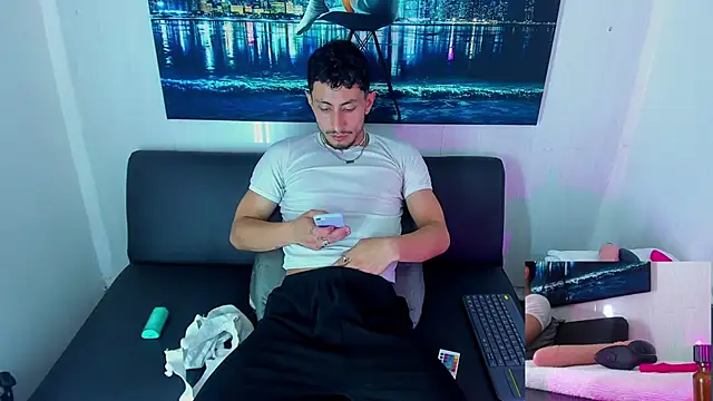 Piggy Eddy online show from September 19, 2025, 8:53 pm