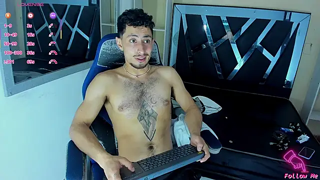 Piggy Eddy online show from September 22, 2025, 3:41 am